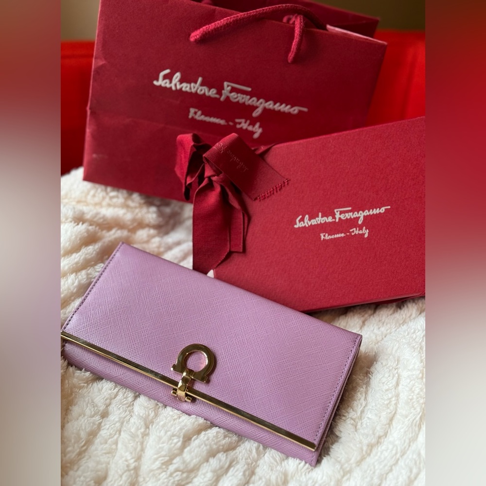 Salvatore Ferragamo Wallet Lilac